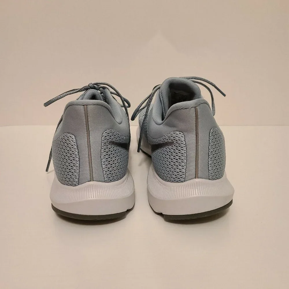 NEW Nike Quest 2 Trail Running Sneakers US Women's Size 11.5 Excellent Condition